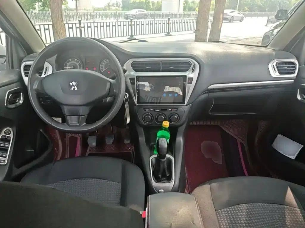 Peugeot 301 2016 1.6L Manual Comfort Edition — миниатюра 10