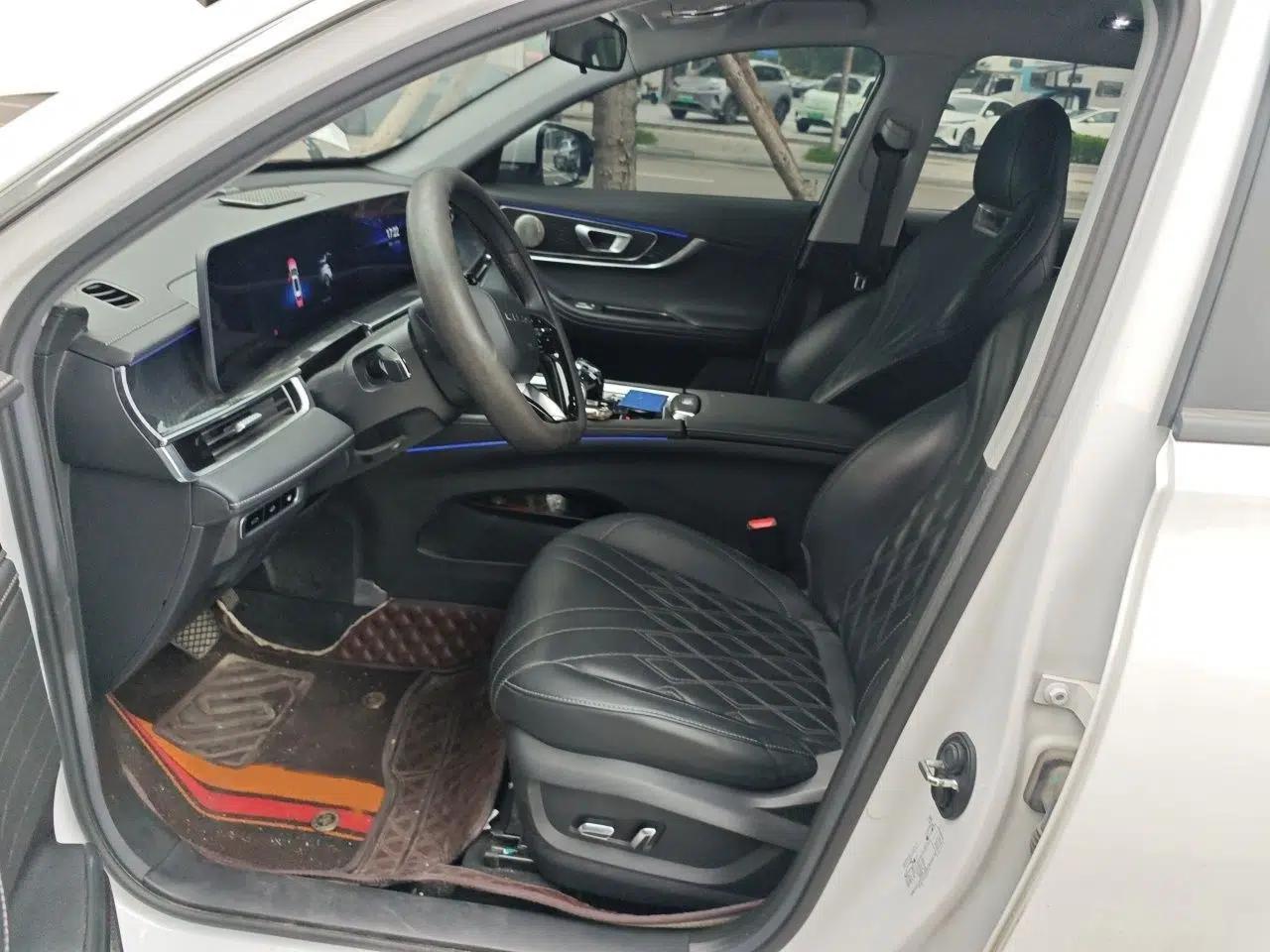 Chery Tiggo 7 PLUS New Energy 2023 Champion Edition 1.5T 100KM Speedy Version — миниатюра 14