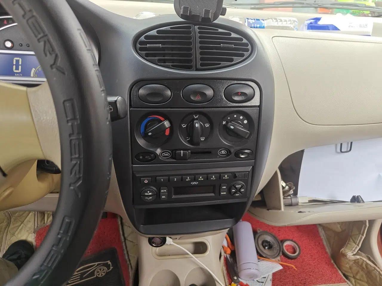 Chery QQ3 2012 Stylish Edition 1.0L Manual Start-Up Model — миниатюра 13