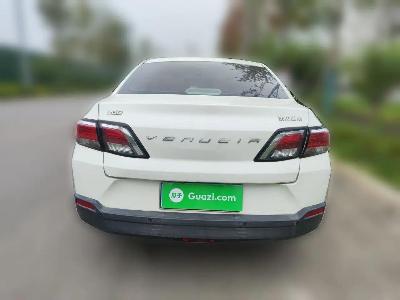 Venucia D60 2019 100 000 Glory 1.6L Entry Manual ChenShang Edition China VI — миниатюра 5