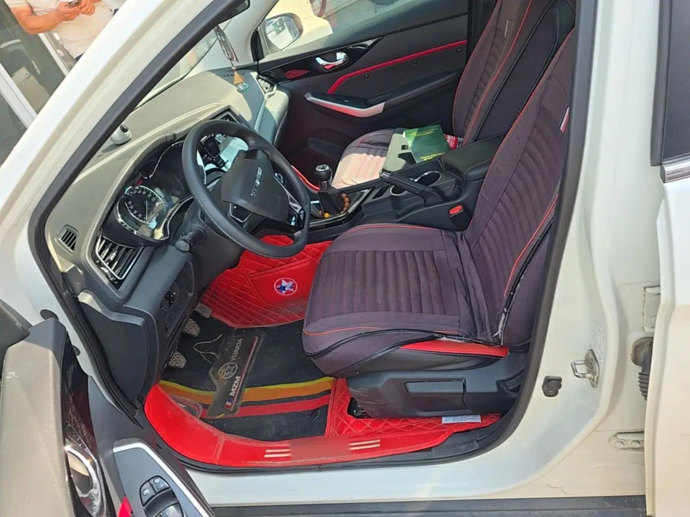 Venucia D60 2019 100 000 Glory 1.6L Entry Manual ChenShang Edition China VI — миниатюра 15