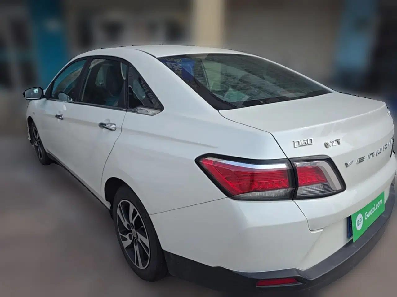 Venucia D60 2019 100 000 Glory 1.6L Entry Manual ChenShang Edition China VI — миниатюра 4