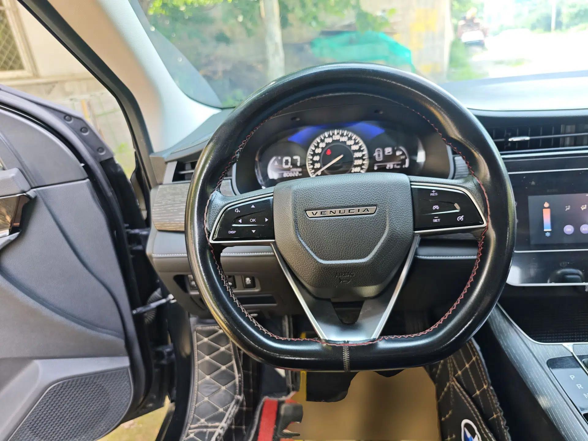 Venucia D60 2021 PLUS 1.6L XL CVT Yue Ling Edition — миниатюра 13