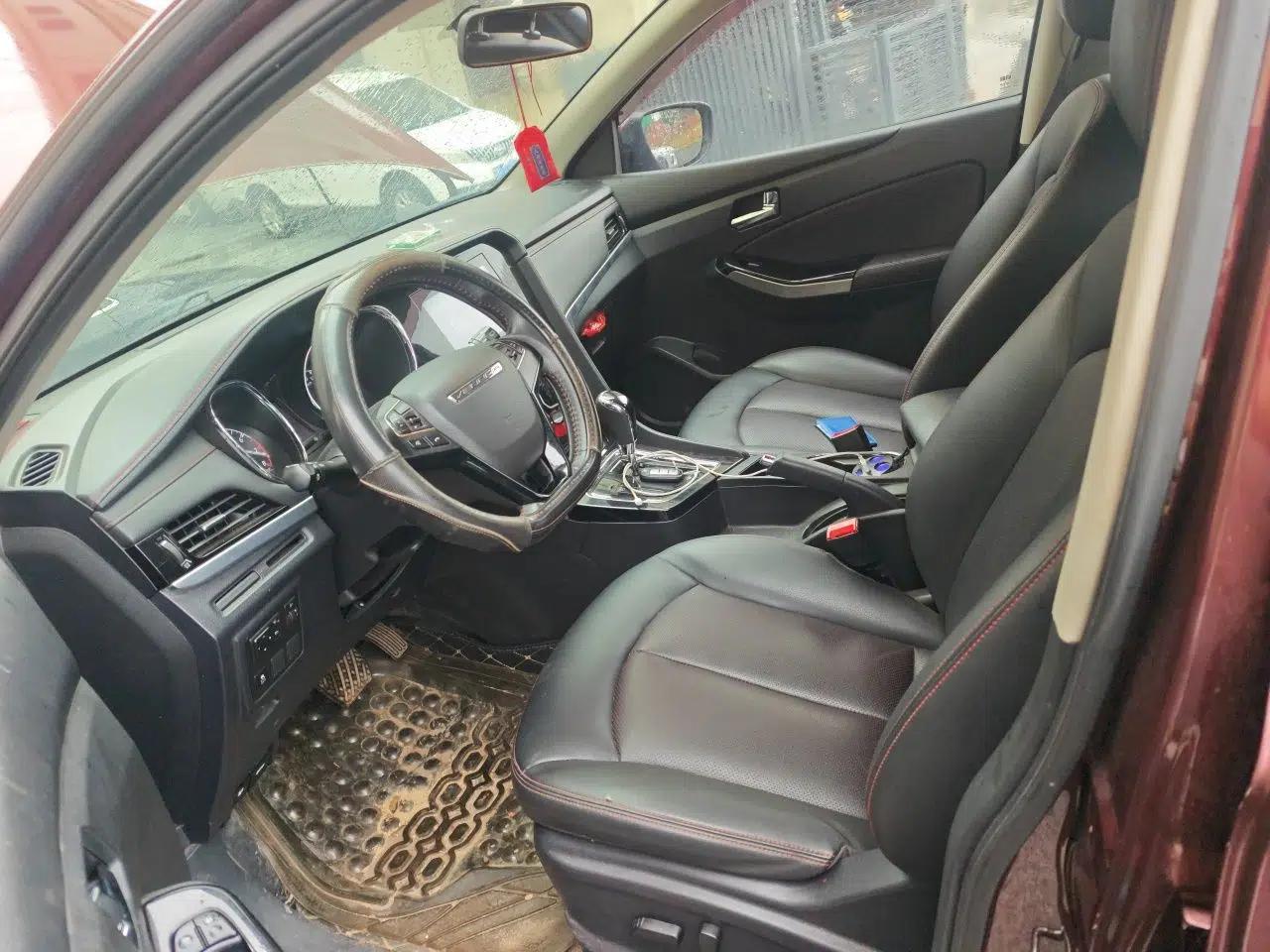 Venucia T70 2018 2.0L CVT Smart Enjoyment Version — миниатюра 15