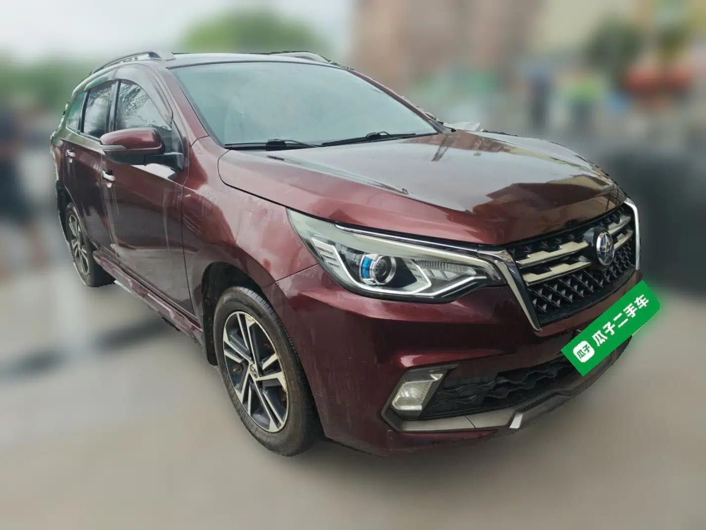 Venucia T70 2018 2.0L CVT Smart Enjoyment Version — миниатюра 3