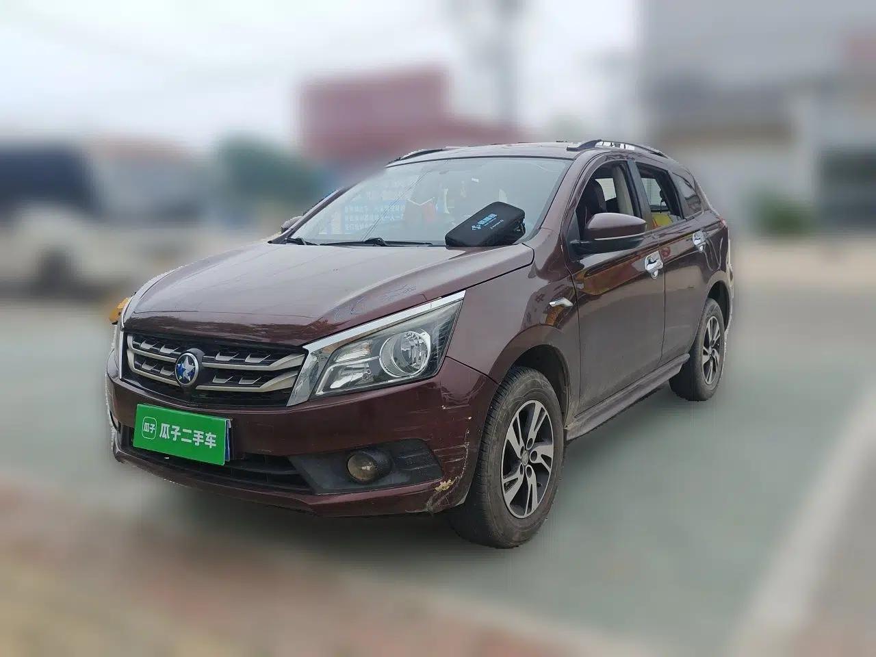 Venucia T70 2016 1.6L Manual Ruixing Edition — миниатюра 1