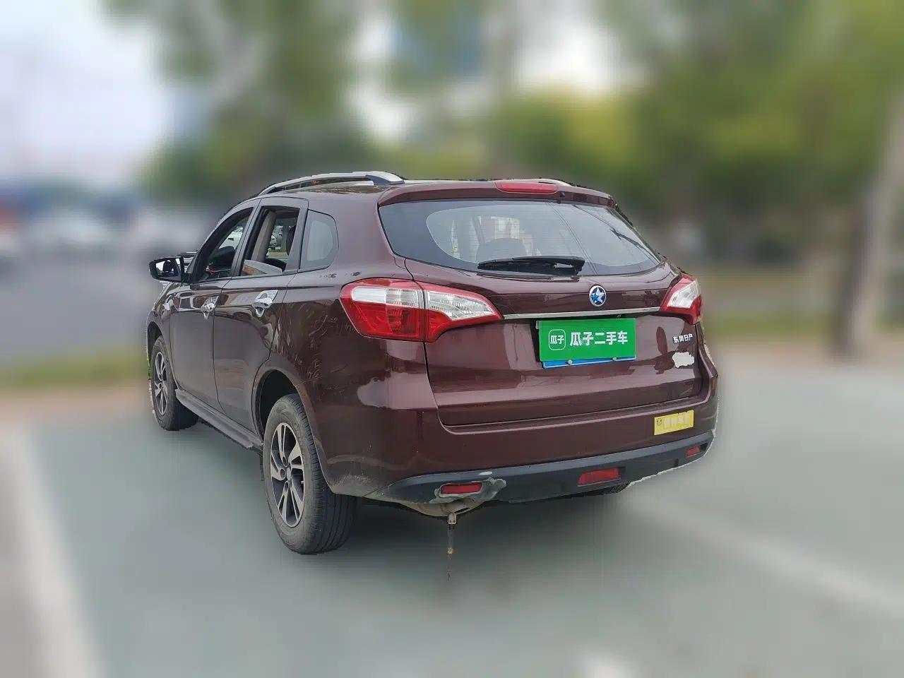 Venucia T70 2016 1.6L Manual Ruixing Edition — миниатюра 4