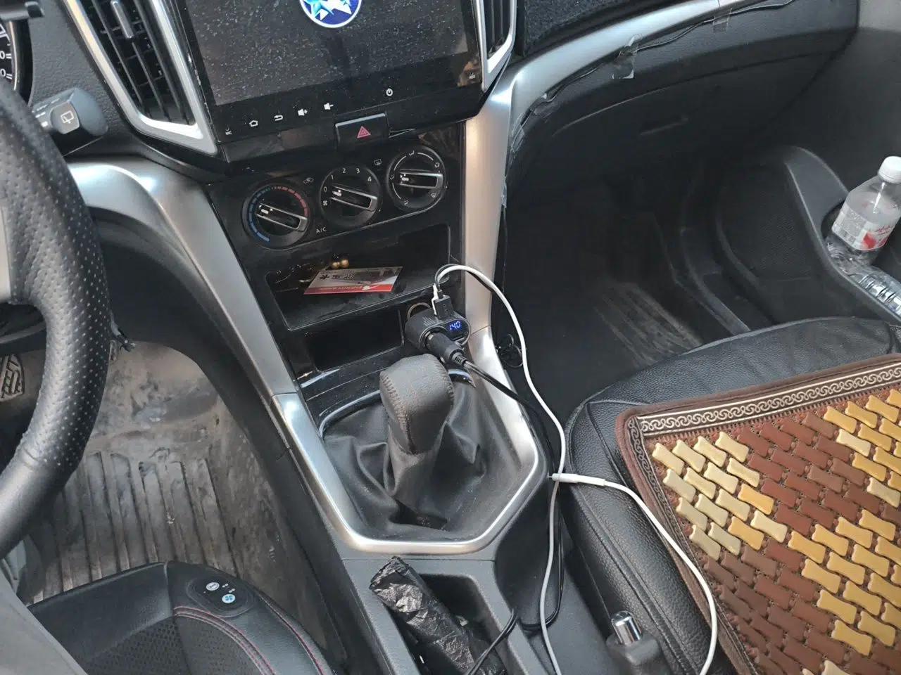 Venucia T70 2016 1.6L Manual Ruixing Edition — миниатюра 14