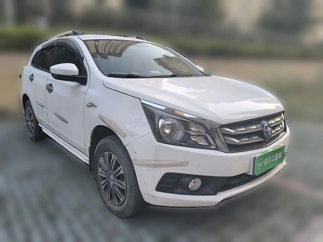 Venucia T70 2016 1.6L Manual Ruixing Edition — миниатюра 3