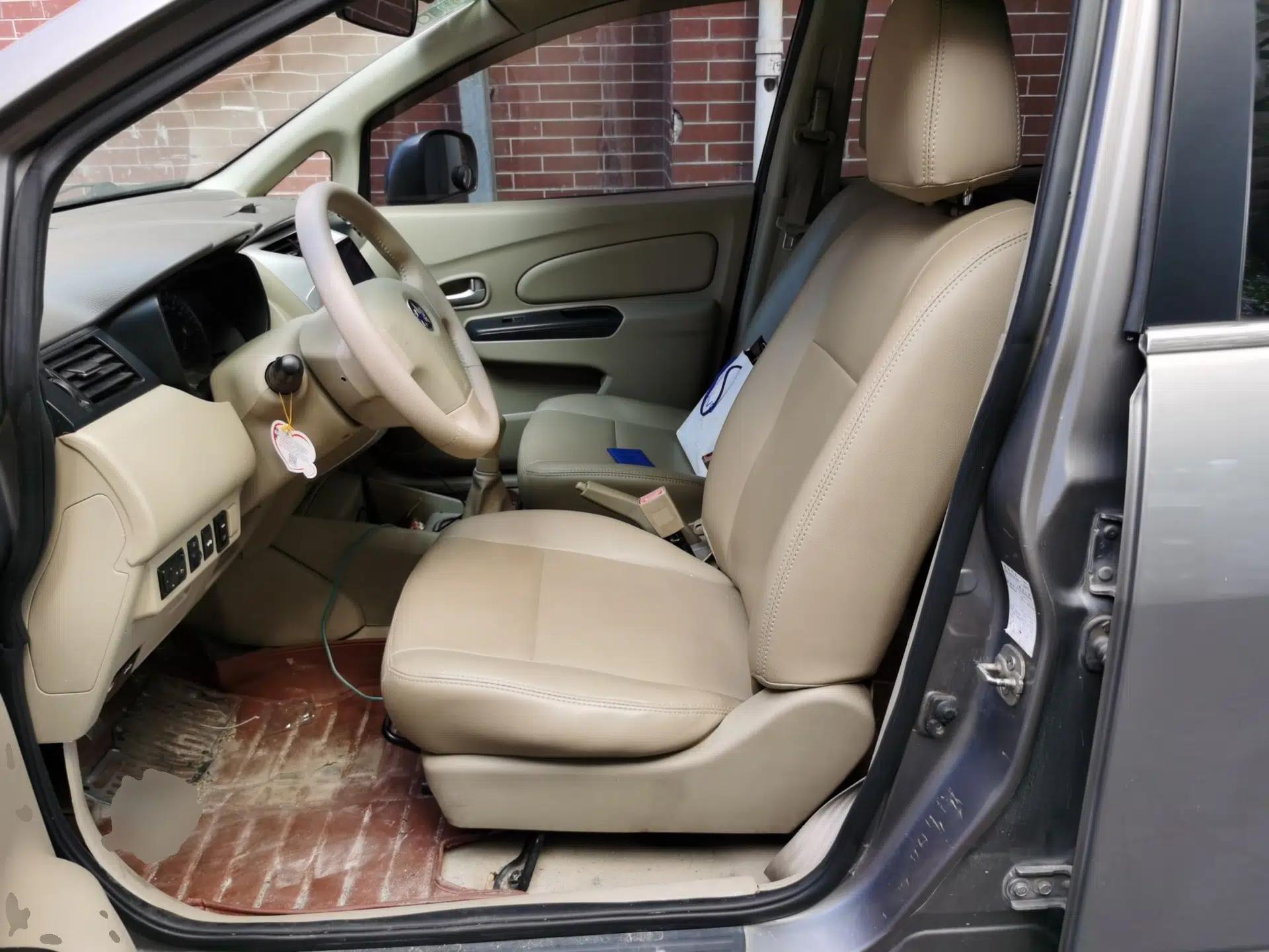 Venucia D50 2013 1.6L Manual Fashion Edition — миниатюра 15