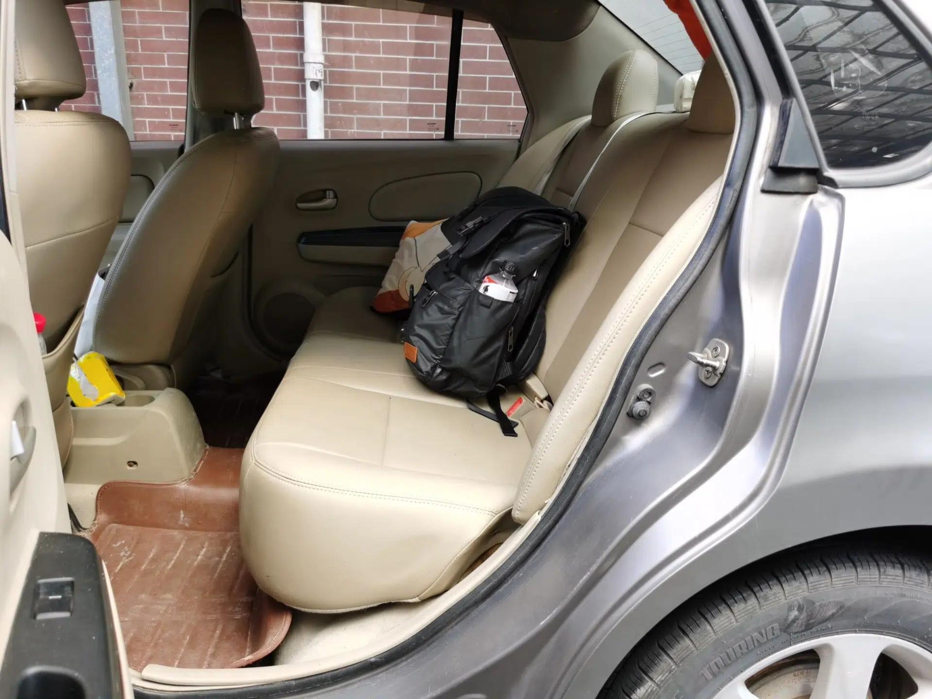 Venucia D50 2013 1.6L Manual Fashion Edition — миниатюра 17