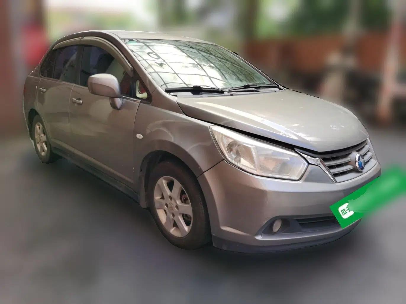 Venucia D50 2013 1.6L Manual Fashion Edition — миниатюра 3