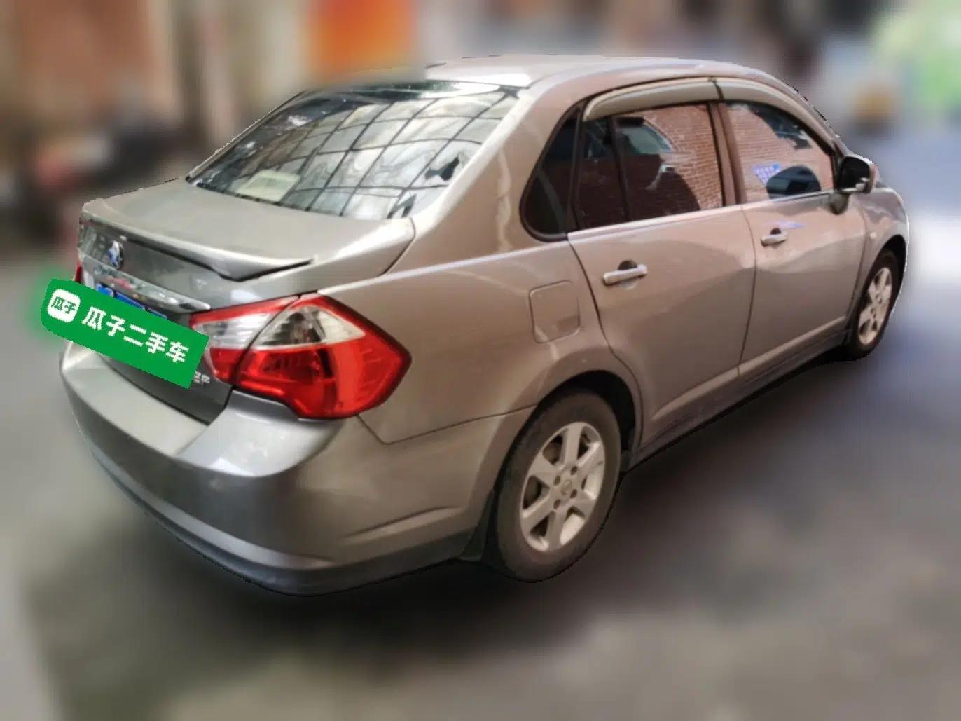 Venucia D50 2013 1.6L Manual Fashion Edition — миниатюра 6