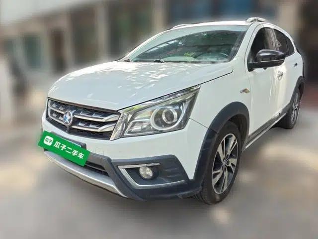 Venucia T70X 2016 2.0L CVT SmartFun Sport Edition