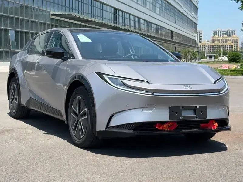 Toyota BZ5 2025 550 JOY — миниатюра 3