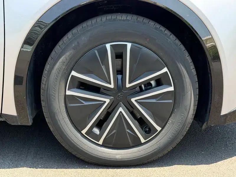 Toyota BZ5 2025 550 JOY — миниатюра 8