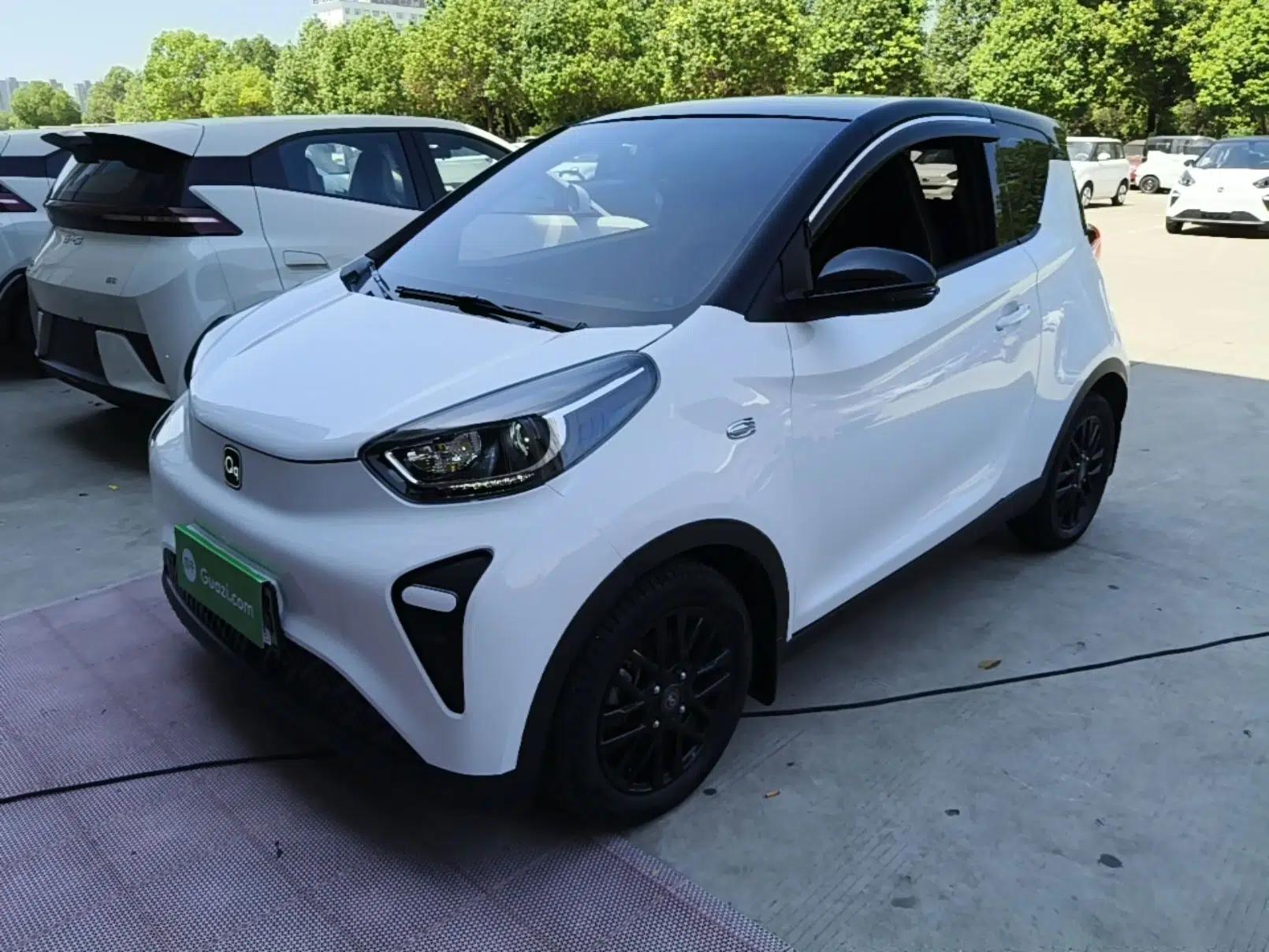 Chery QQ Little Ant 2024 Revised Edition Youth Version 321 km Cool Love Edition 29.23 kWh — миниатюра 1