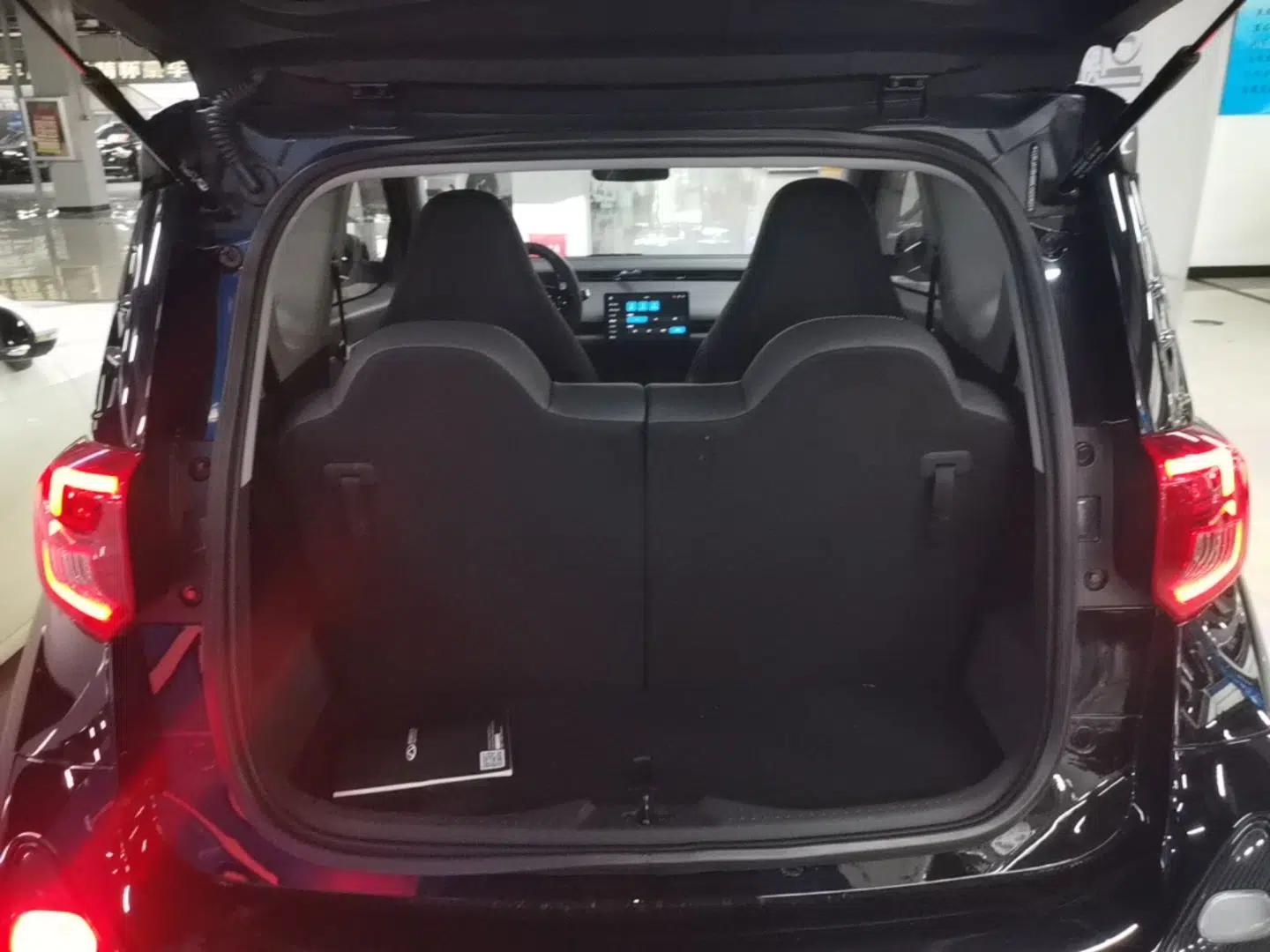 Chery QQ Little Ant 2024 Youth Edition 321 km Range Cool Love Version 29.23 kWh — миниатюра 22