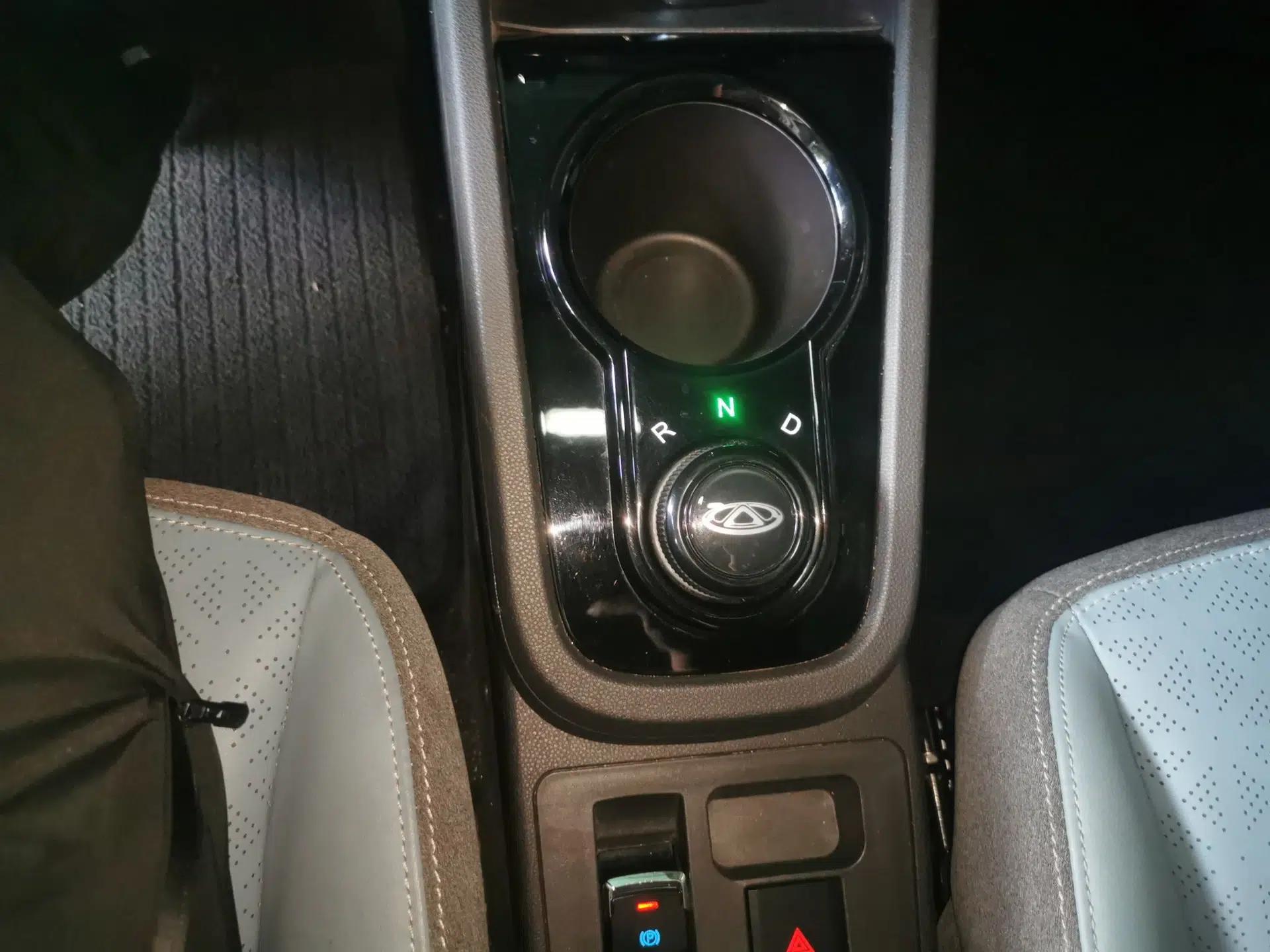 Chery QQ Little Ant 2022 Sweet Pink Edition Full-Sugar Version 55kW 408km Range with Ternary Lithium Battery — миниатюра 14