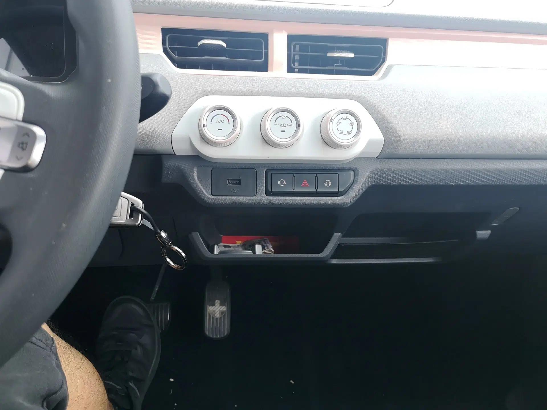 Chery QQ Ice Cream 2022 170km Sundae Phosphate Lithium-Ion — миниатюра 13