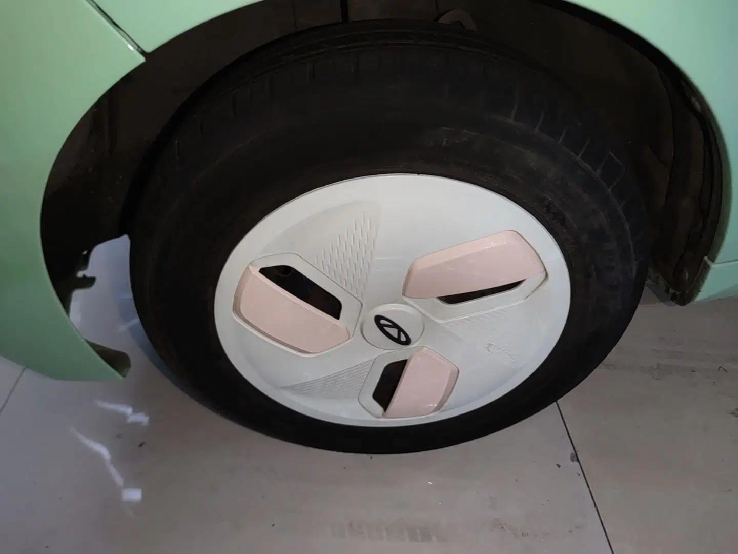 Chery QQ Ice Cream 2022 170km Sundae Phosphate Lithium-Ion — миниатюра 10