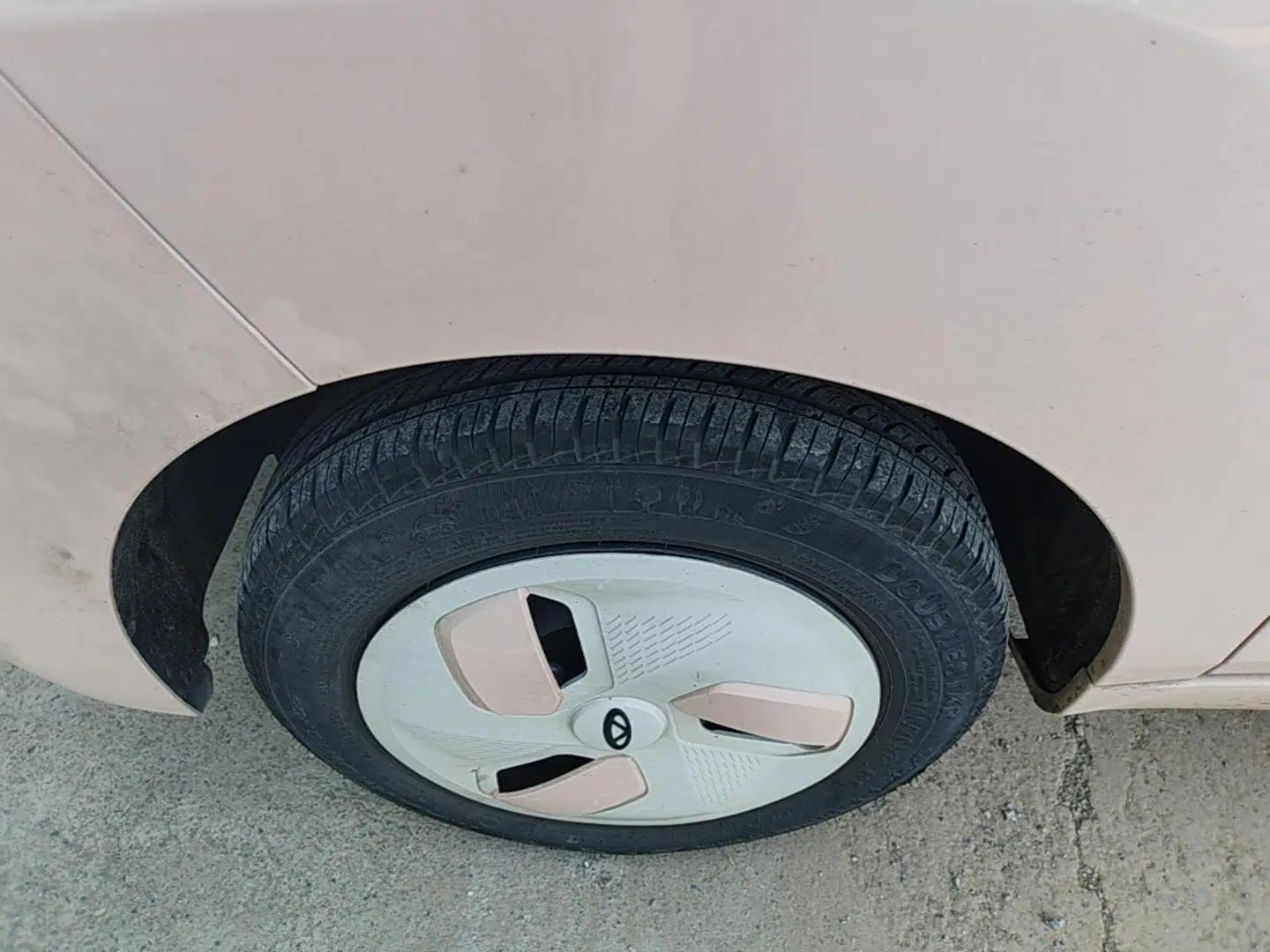 Chery QQ Ice Cream 2022 120km Milkshake Phosphate Lithium-Iron — миниатюра 10