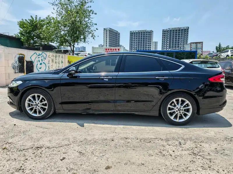 2017 Ford Mondeo EcoBoost 200 Fashion Edition — миниатюра 4