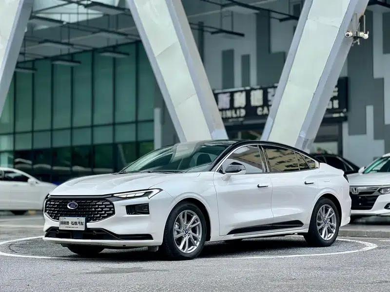 2023 Ford Mondeo EcoBoost 245 Luxury — миниатюра 1