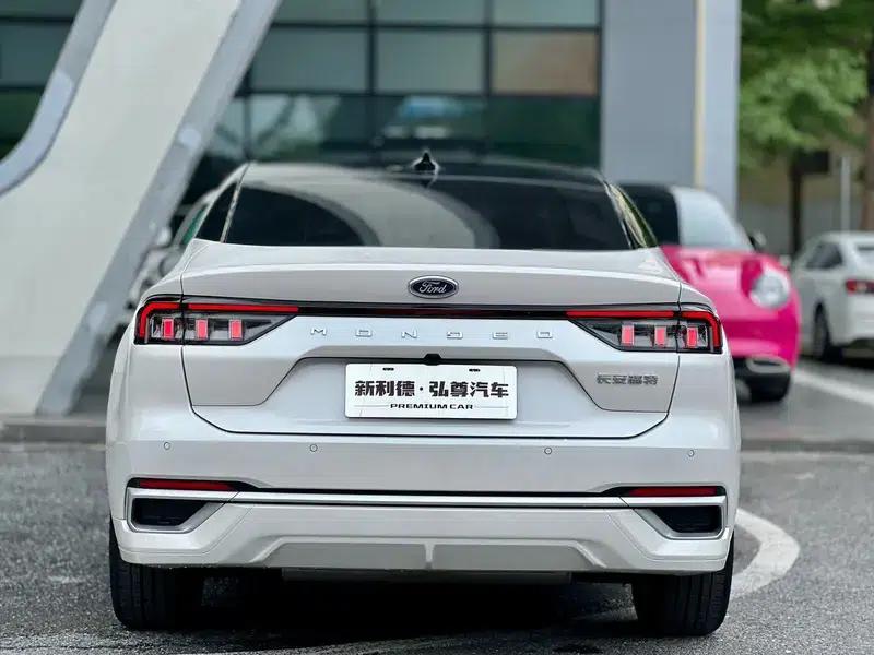 2023 Ford Mondeo EcoBoost 245 Luxury — миниатюра 6