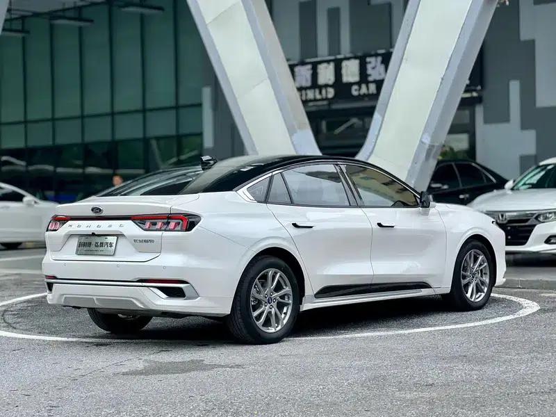 2023 Ford Mondeo EcoBoost 245 Luxury — миниатюра 7