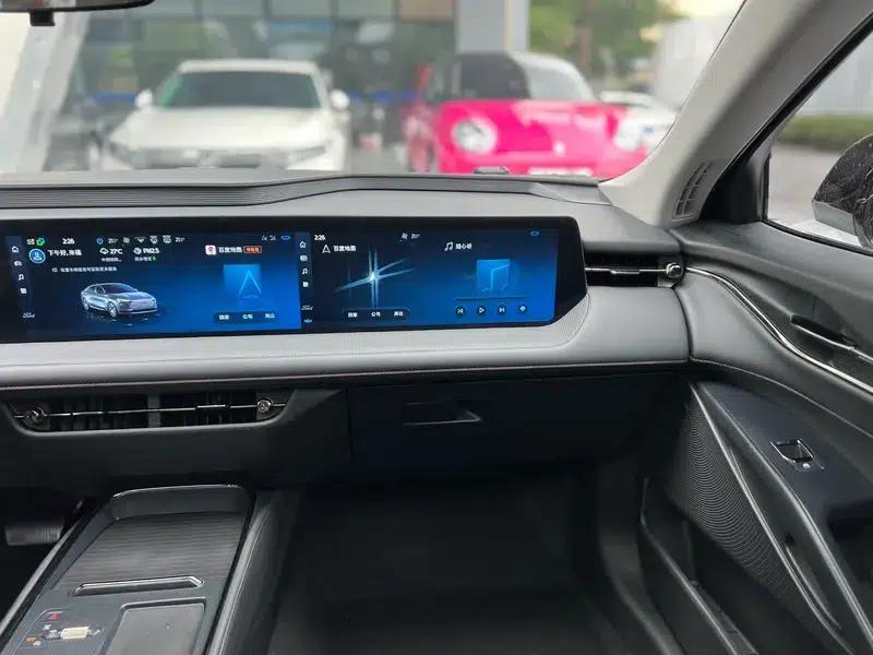 2023 Ford Mondeo EcoBoost 245 Luxury — миниатюра 10