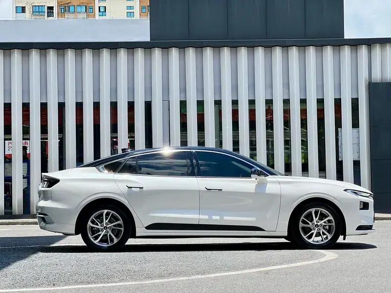 2023 Ford Mondeo EcoBoost 245 Luxury — миниатюра 8
