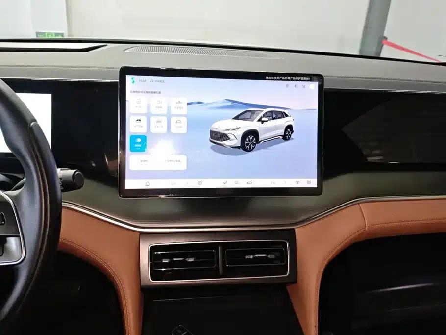 Song L DM-i 2024 Model 112km Leading Edition — миниатюра 13