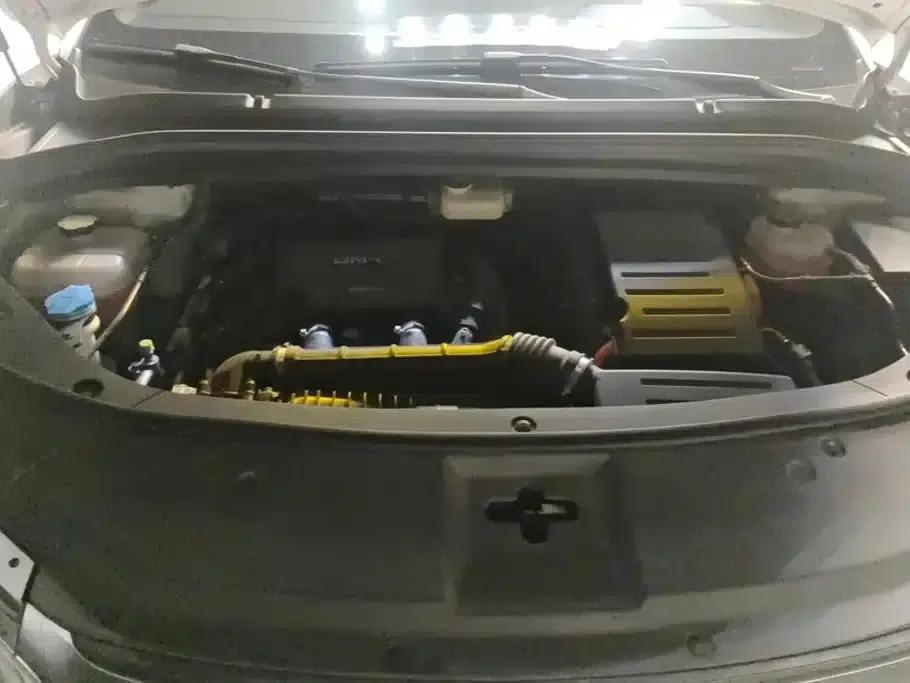 Song L DM-i 2024 Model 112km Leading Edition — миниатюра 10