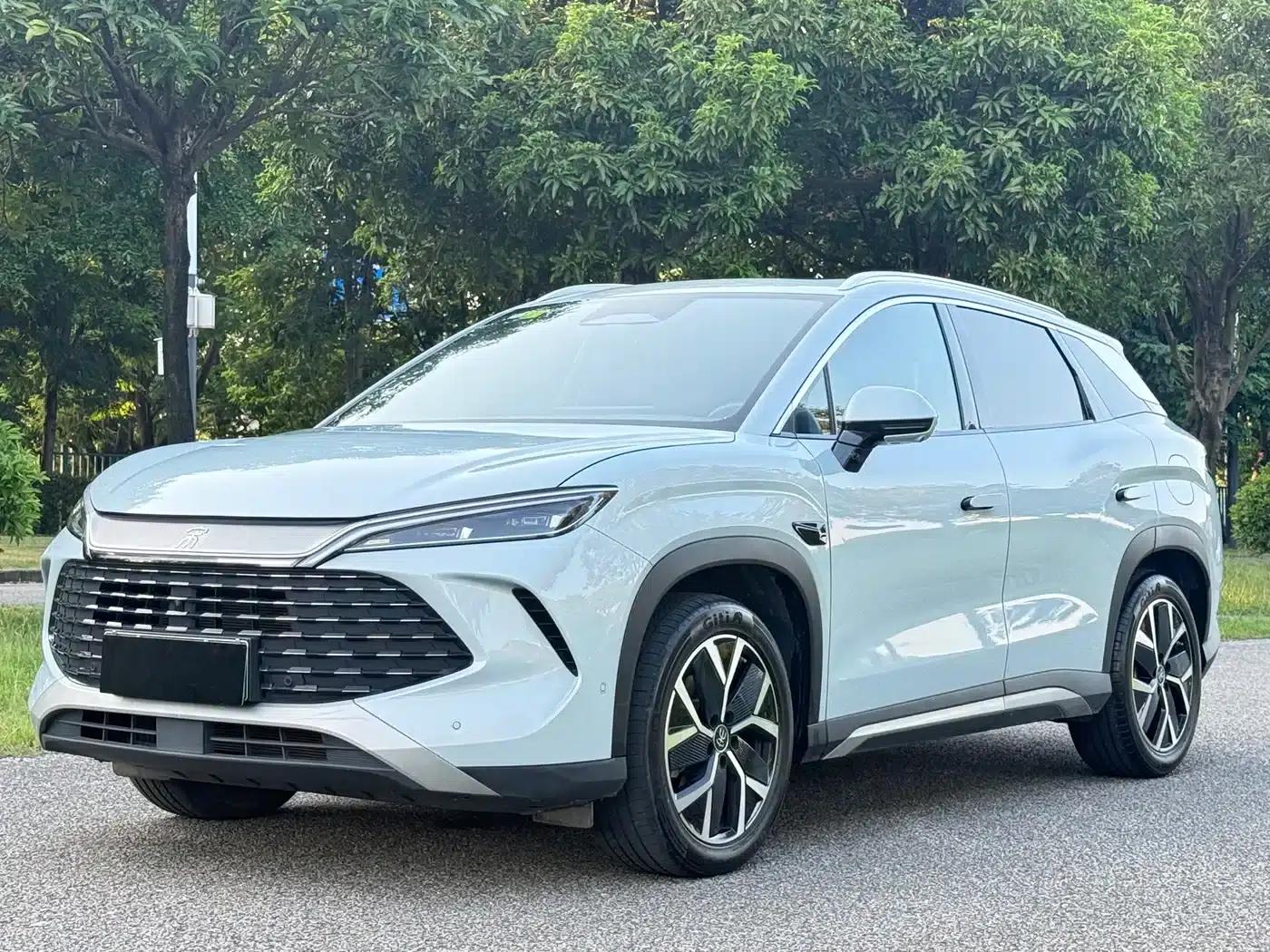 Song L DM-i 2025 Smart Driving Edition 160km/h Superior Model — миниатюра 1