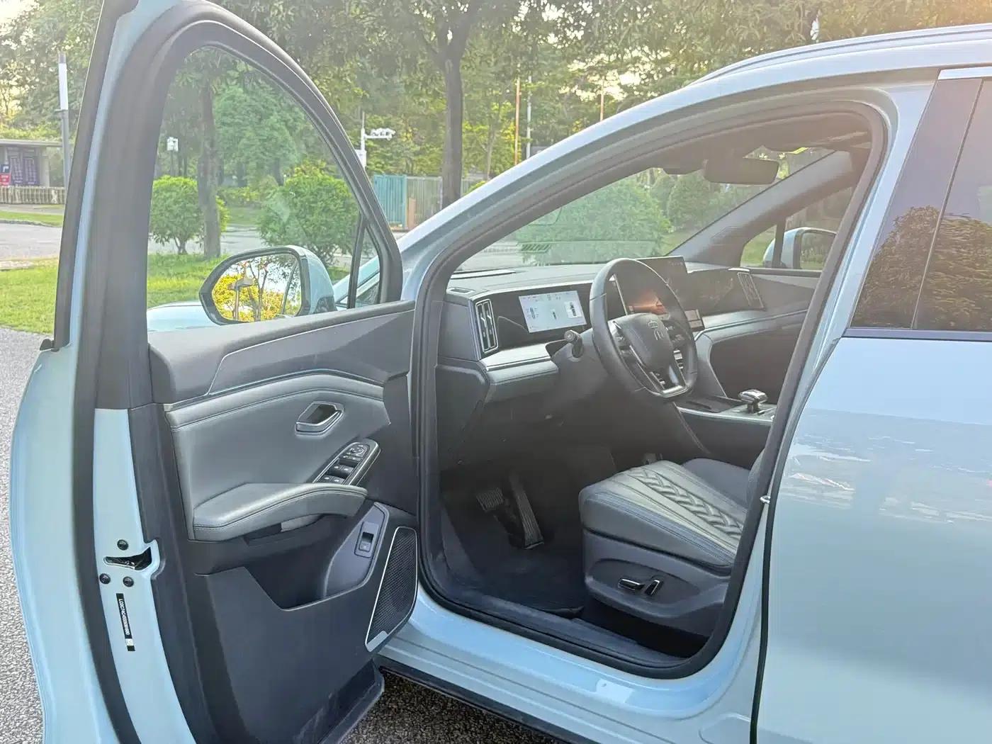 Song L DM-i 2025 Smart Driving Edition 160km/h Superior Model — миниатюра 8