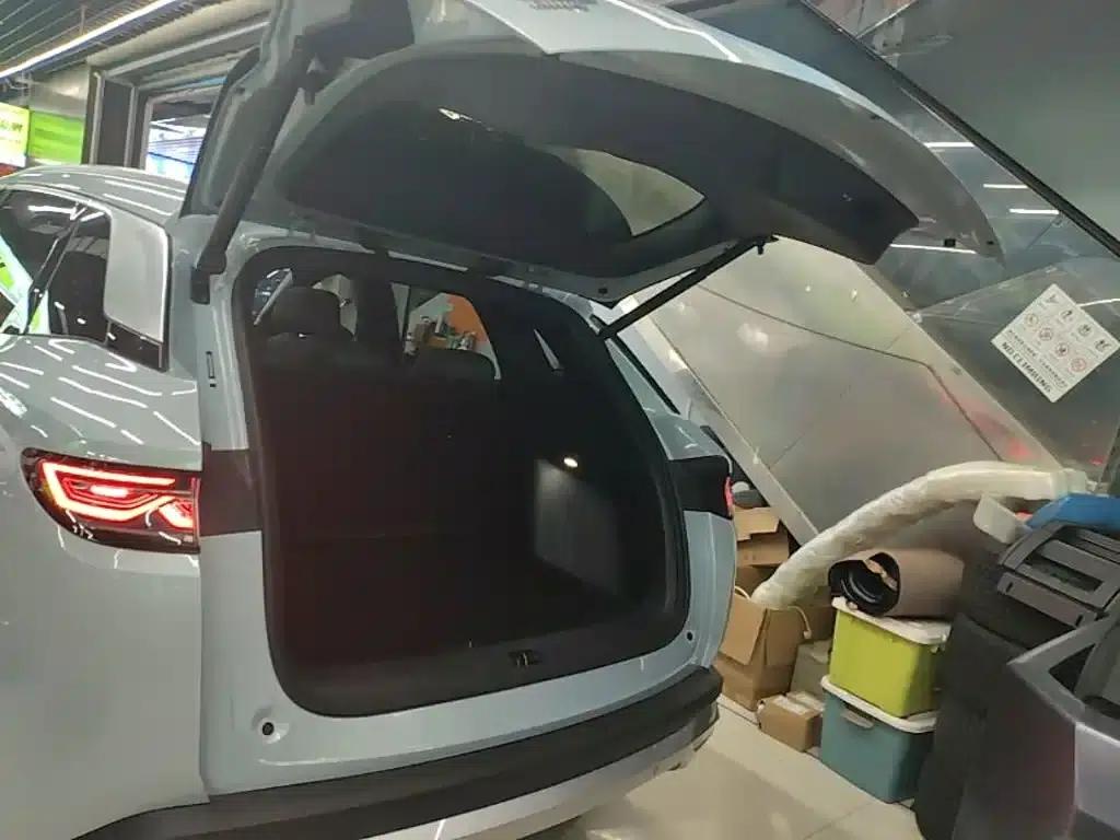 Song L DM-i 2025 Smart Driving Edition 160km/h Superior Model — миниатюра 19