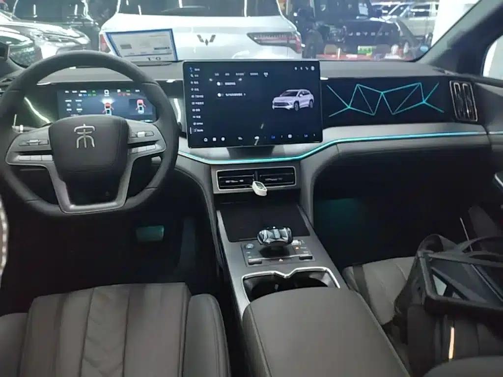 Song L DM-i 2025 Smart Driving Edition 160km/h Superior Model — миниатюра 10