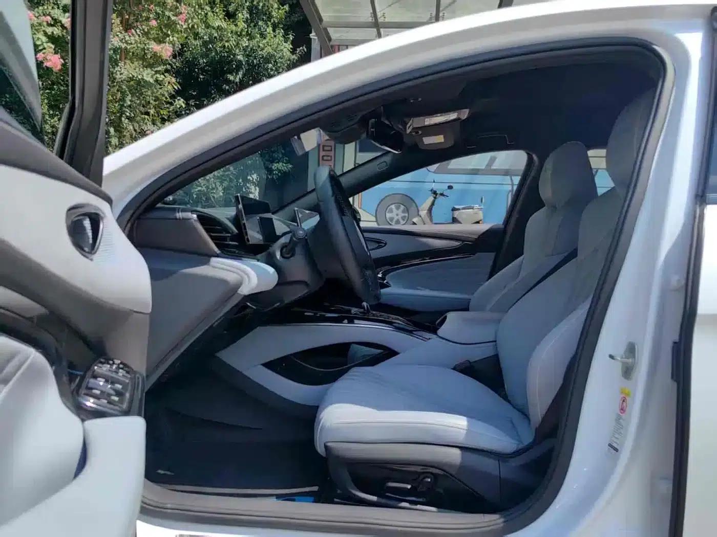 Seal 2022 550km Standard Range Rear-Wheel Drive Elite — миниатюра 4