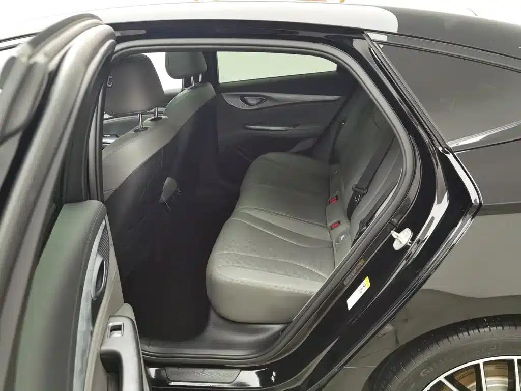 Seal 2024 Glory Edition DM-i 1.5L 121km Luxury — миниатюра 15