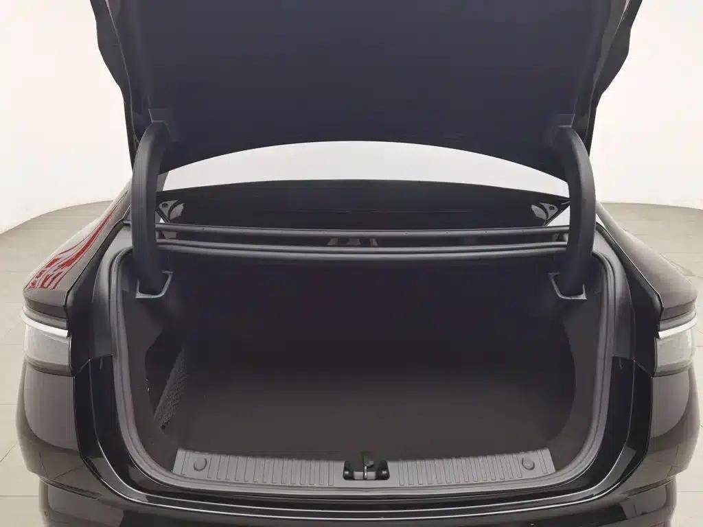 Seal 2024 Glory Edition DM-i 1.5L 121km Luxury — миниатюра 16
