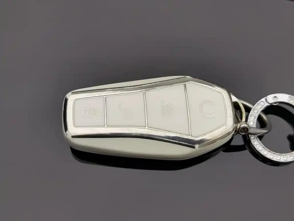 Seal 2024 Glory Edition DM-i 1.5L 121km Luxury — миниатюра 19