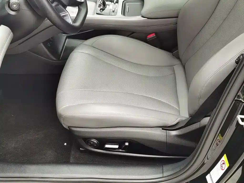 Seal 2024 Glory Edition DM-i 1.5L 121km Luxury — миниатюра 20