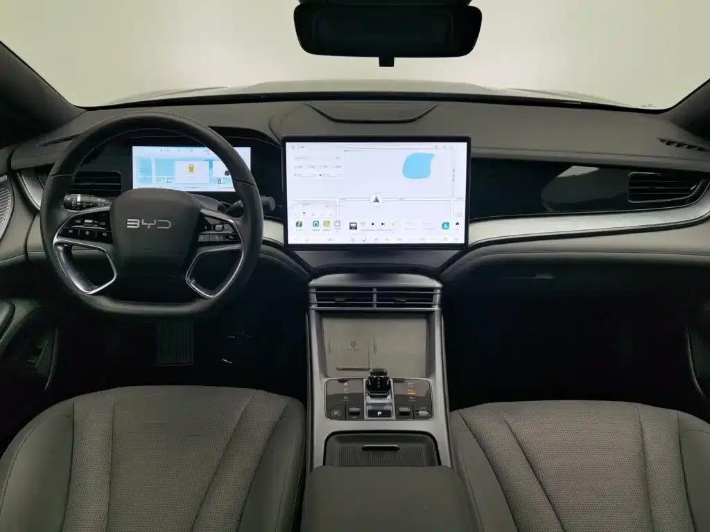 Seal 2024 Glory Edition DM-i 1.5L 121km Luxury — миниатюра 5