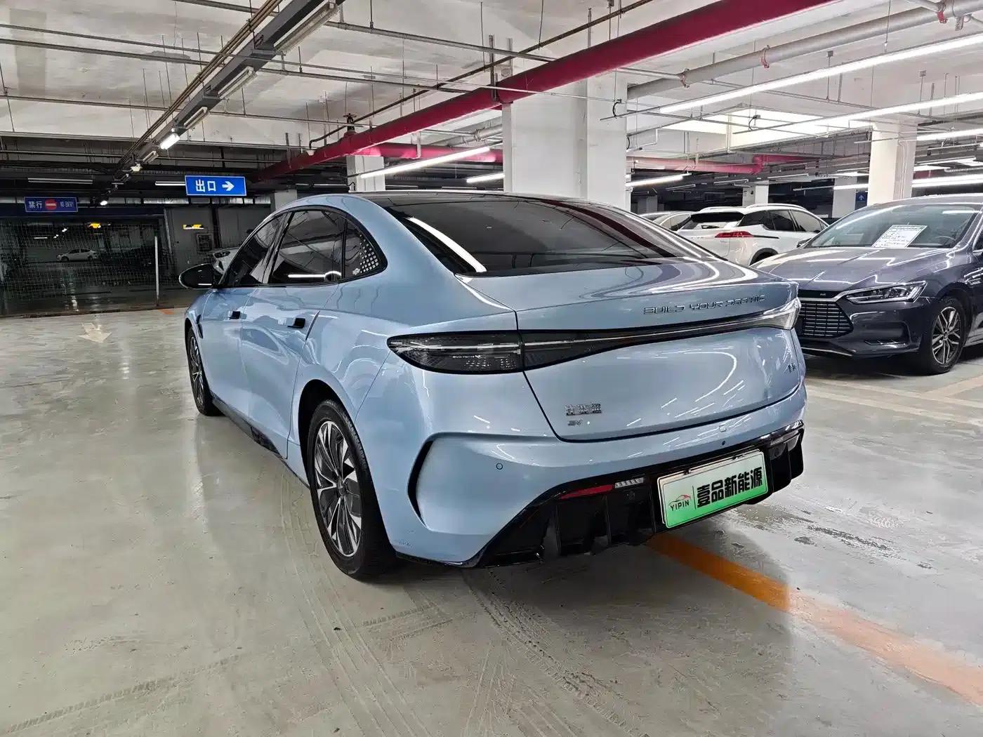 Seal 2022 550km Standard Range Rear-Wheel Drive Premium Edition — миниатюра 12