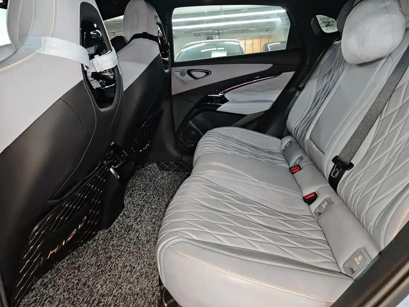 Seal 2022 550km Standard Range Rear-Wheel Drive Premium Edition — миниатюра 13