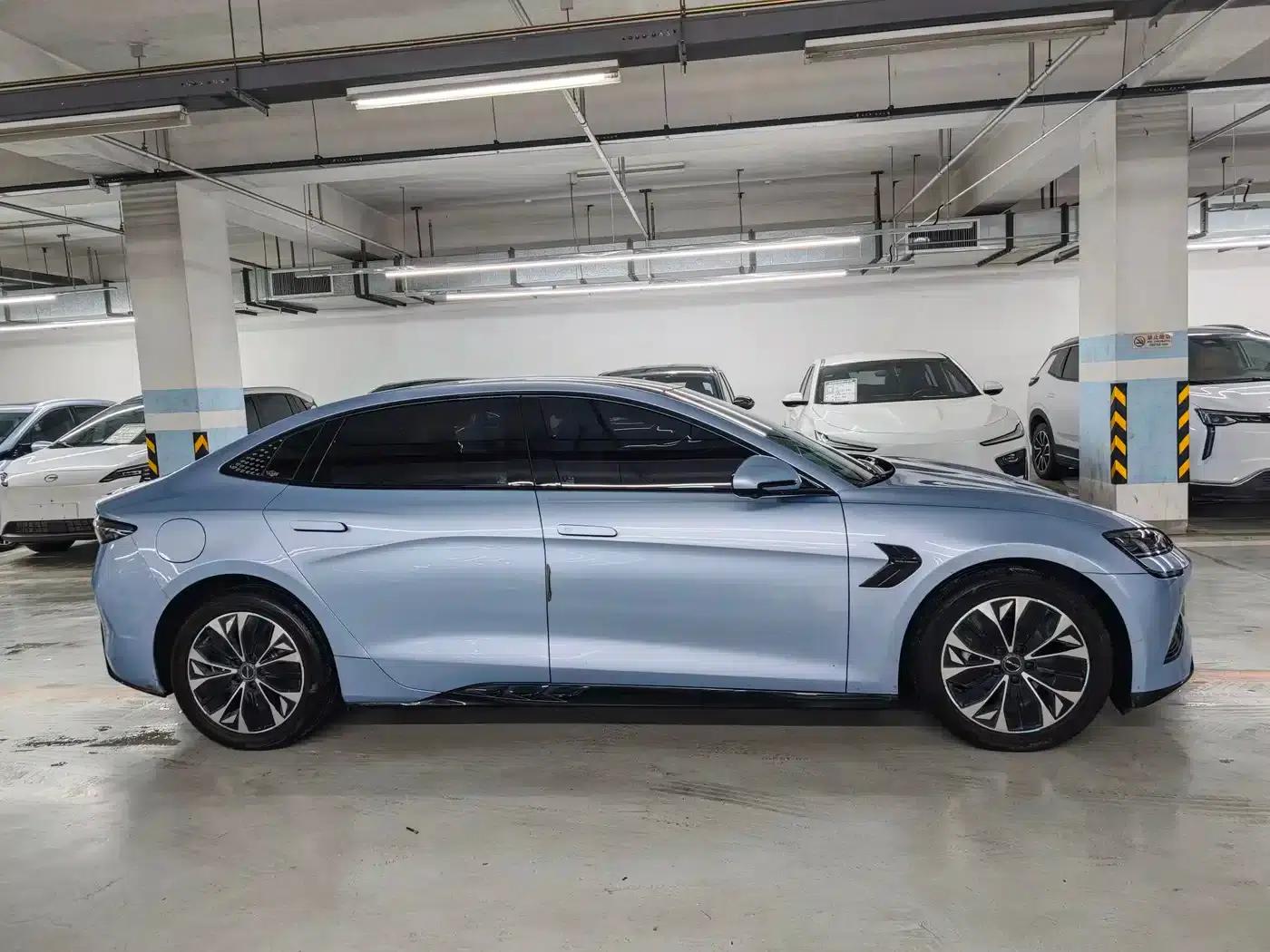 Seal 2022 550km Standard Range Rear-Wheel Drive Premium Edition — миниатюра 4