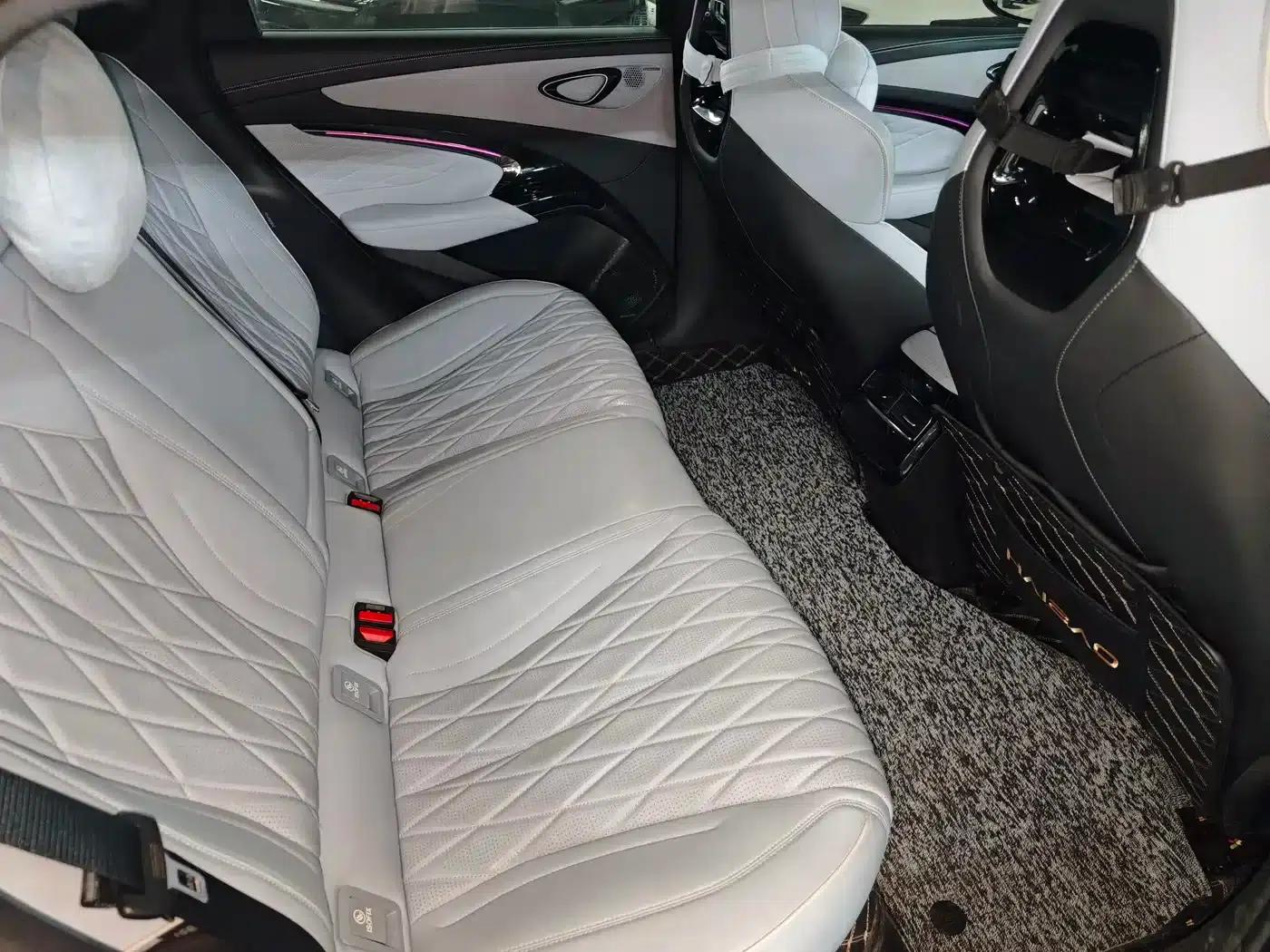 Seal 2022 550km Standard Range Rear-Wheel Drive Premium Edition — миниатюра 9