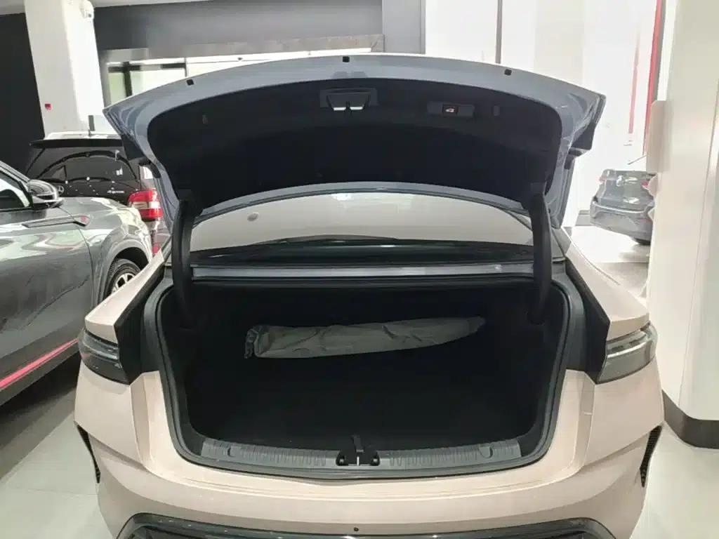 Seal 2023 Champion Edition 550km Elite — миниатюра 19