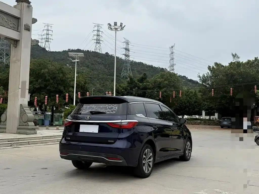 Song MAX 2019 1.5T Automatic Intelligent Connected Ruiyi 7-seater National V Emission Standard — миниатюра 5
